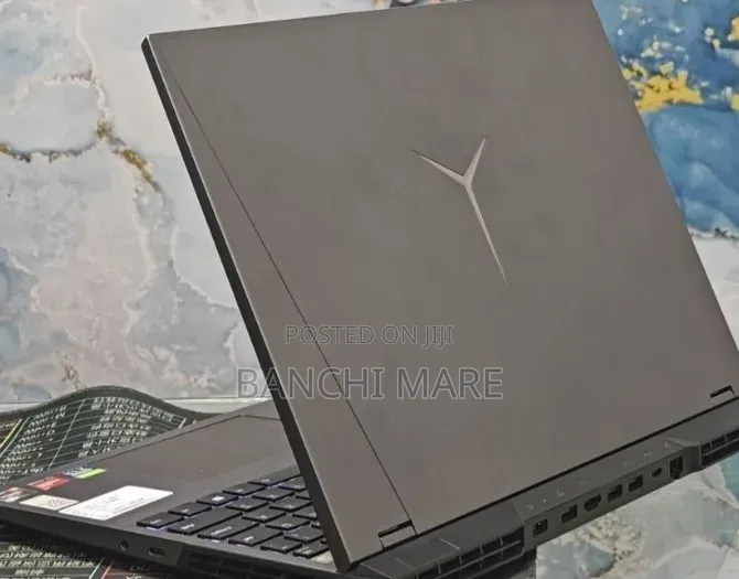 New Laptop Lenovo Legion 5 16GB AMD Ryzen 7 SSD 512GB