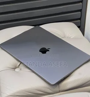 New Laptop Apple MacBook Air 2022 M2 8GB Apple M2 SSD 256GB
