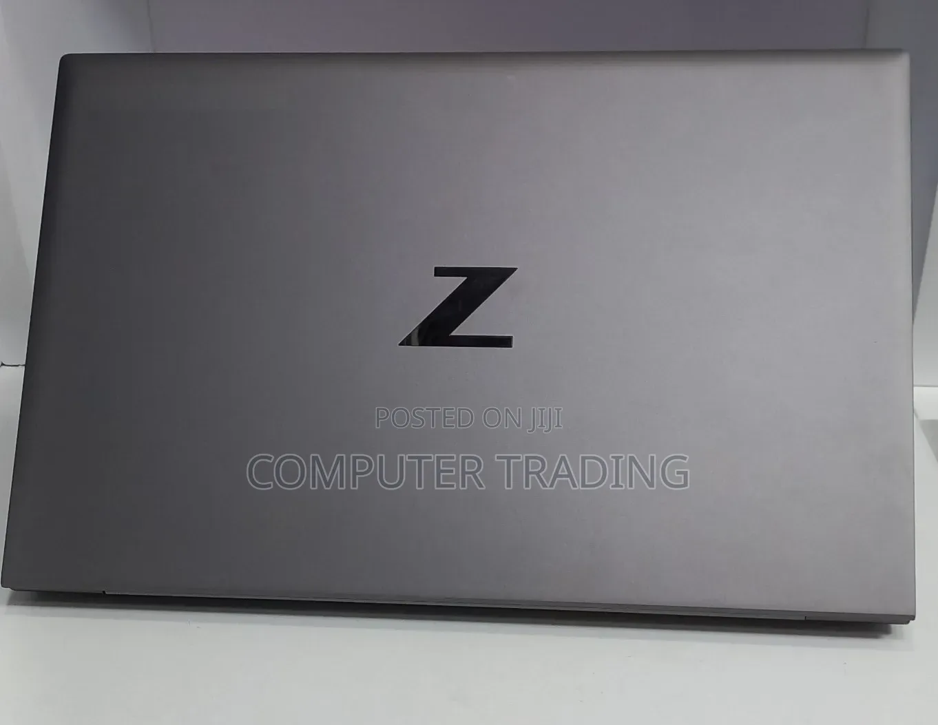 New Laptop HP ZBook Firefly G8 16GB Intel Core i7 SSD 512GB