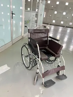 Durable Wheelchair With Comfortable Seat — ጠንካራ ዊልቸር ከምቹ መቀመጫ ጋር