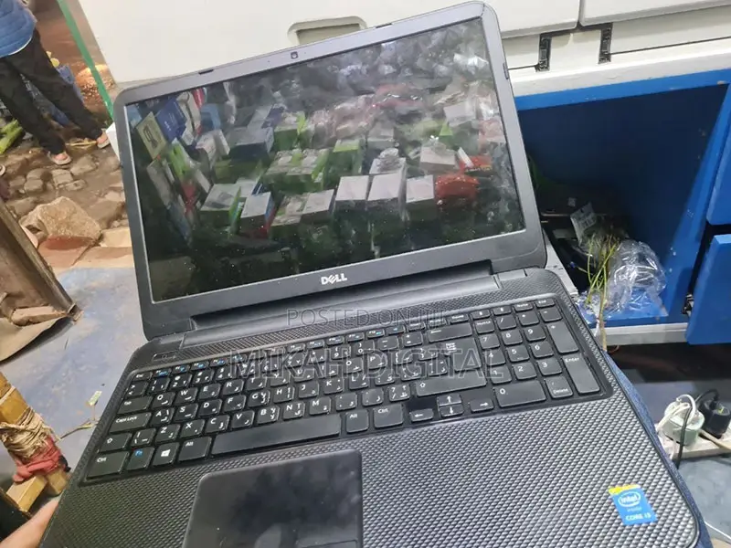 Laptop Dell 8GB Intel Core i3 HDD 128GB