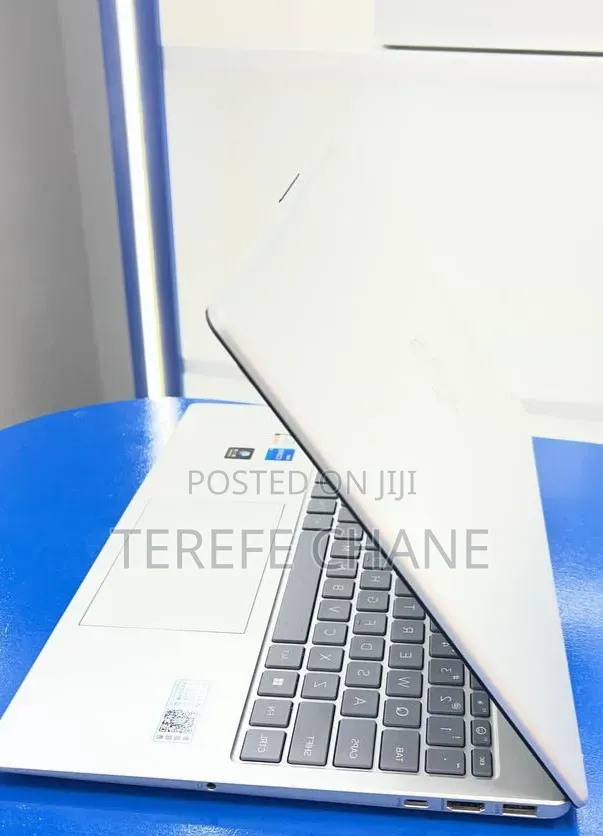 New Laptop HP Stream Notebook 16GB Intel Core i5 SSD 1T
