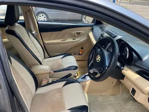 Toyota Yaris 2015 Gray