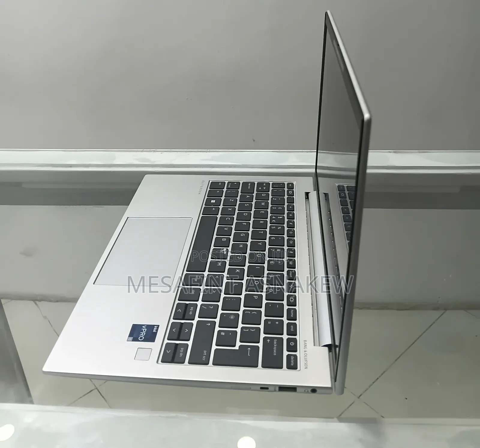 New Laptop HP EliteBook 830 G9 16GB Intel Core i5 SSD 500GB