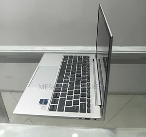 New Laptop HP EliteBook 830 G9 16GB Intel Core i5 SSD 500GB