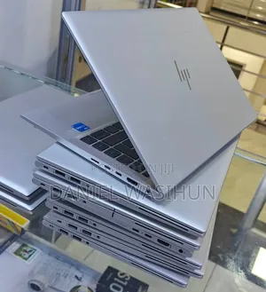 New Laptop HP EliteBook 830 G8 16GB Intel Core i5 SSD 512GB