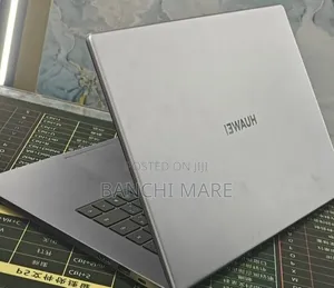 New Laptop Huawei Matebook D 15 8GB Intel Core i3 SSD 256GB