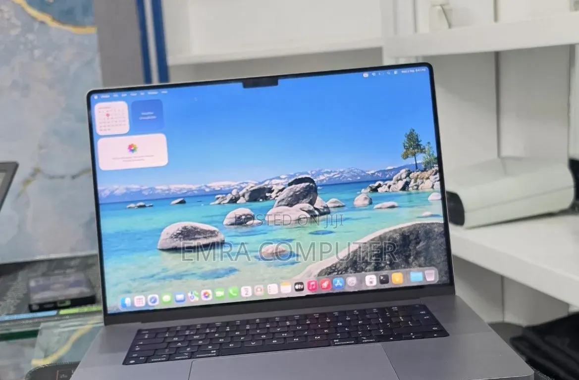 New Laptop Apple MacBook Pro 2021 M1 16GB Apple M1 Pro SSD 512GB