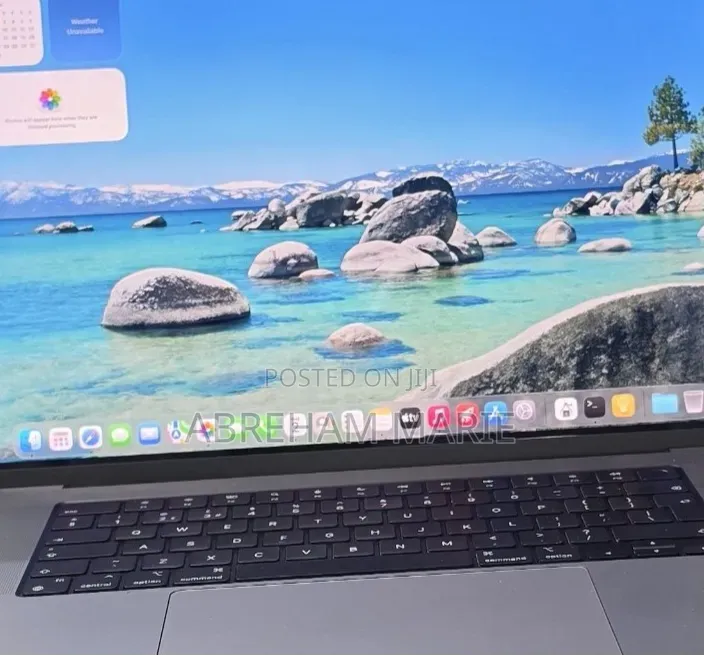 New Laptop Apple MacBook Pro 2021 M1 16GB Apple M1 Pro SSD 512GB
