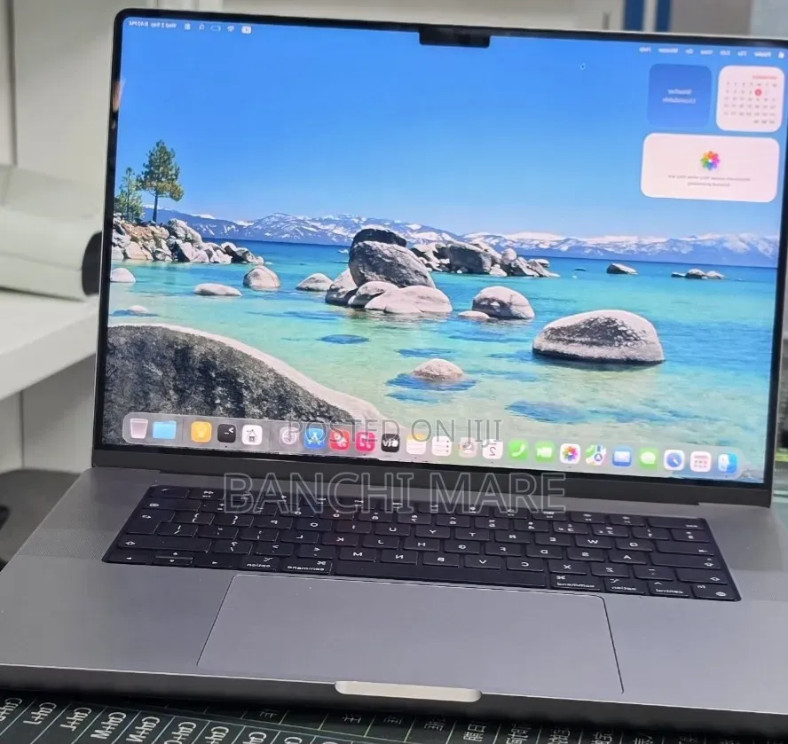 New Laptop Apple MacBook Pro 2021 M1 16GB Apple M1 Pro SSD 512GB