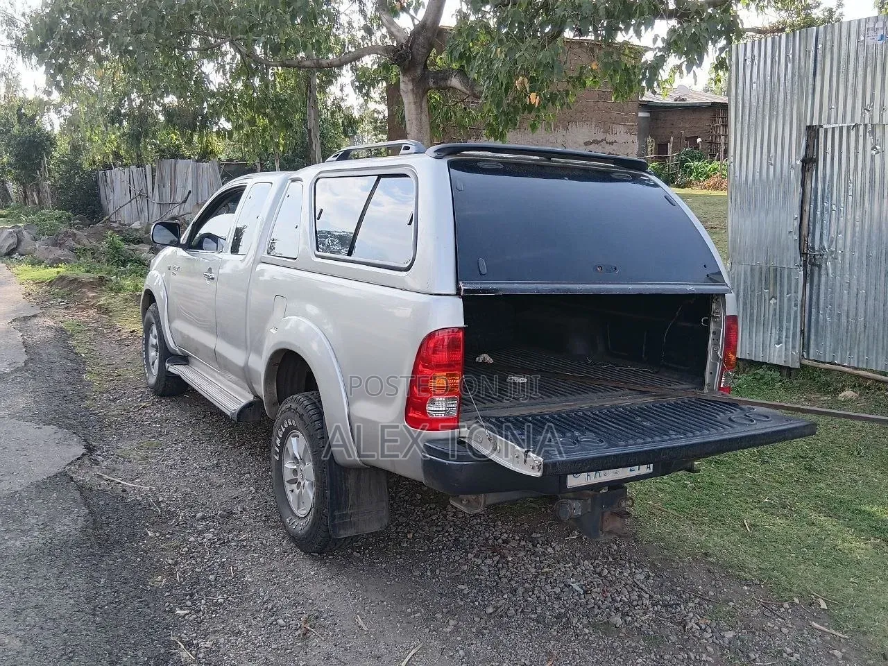 Toyota Hilux 2008 Gold