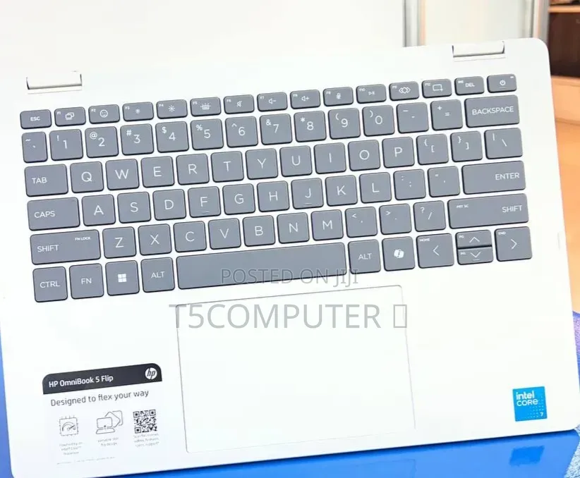 New Laptop HP OmniBook 5 14" 16GB Intel Core 7 SSD 512GB