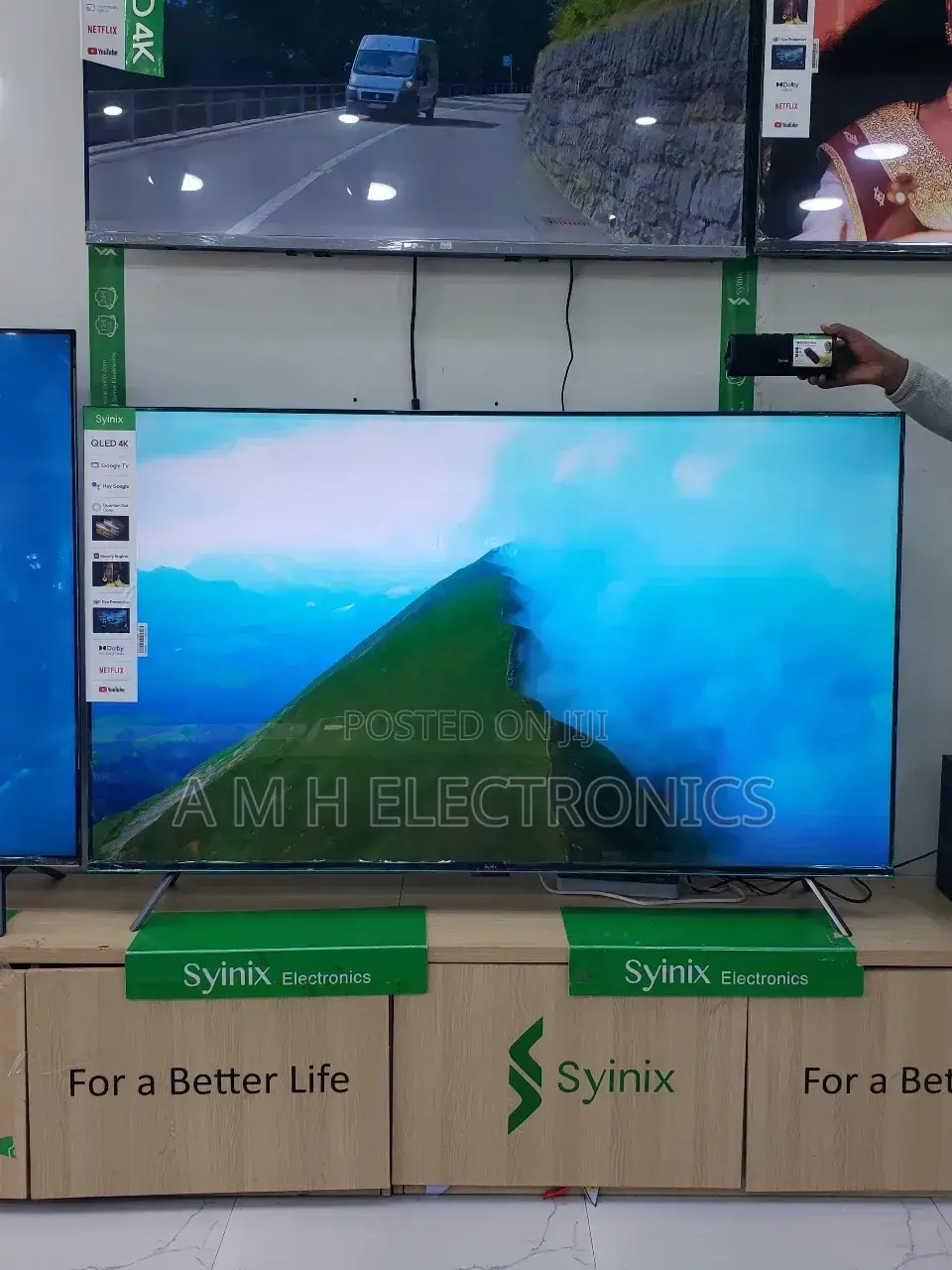 Siynix 43 Inch Smart TV