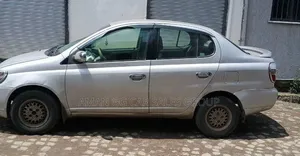 Toyota Platz 2003 Silver