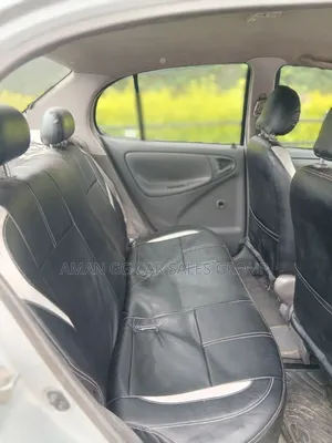 Toyota Platz 2003 Silver