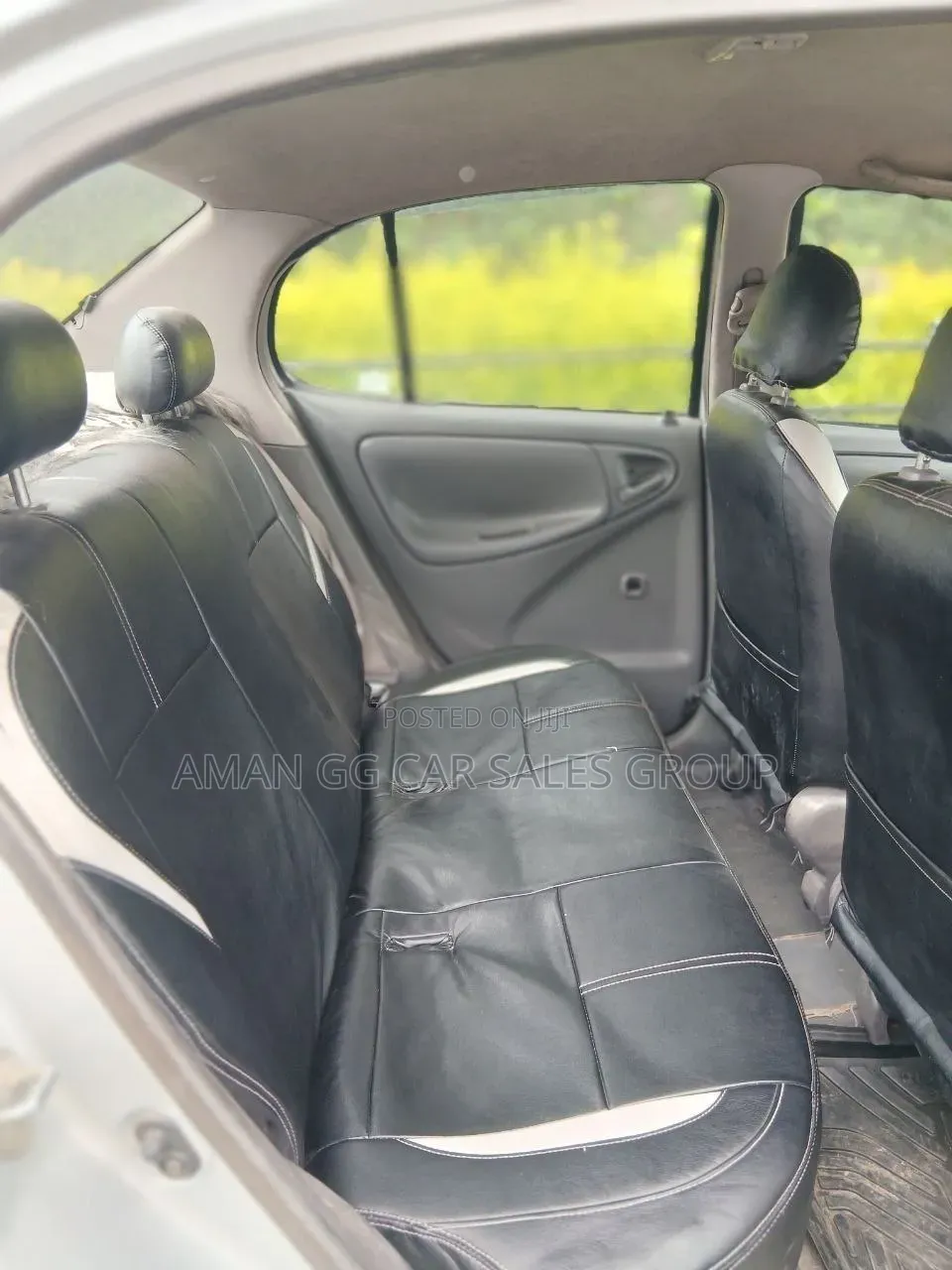 Toyota Platz 2003 Silver