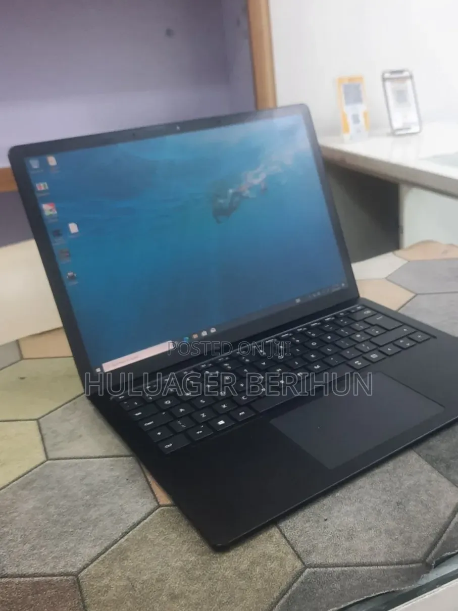 New Laptop Microsoft Surface Laptop 4 16GB Intel Core i7 SSD 512GB