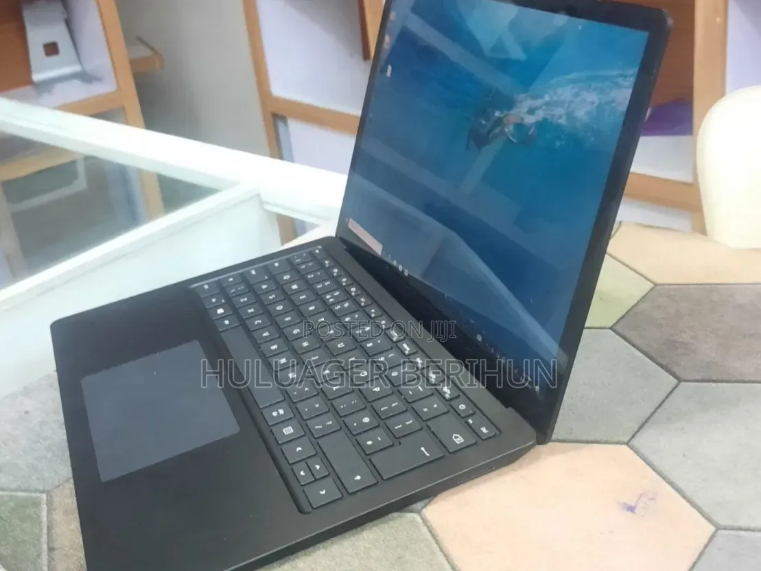 New Laptop Microsoft Surface Laptop 4 16GB Intel Core i7 SSD 512GB