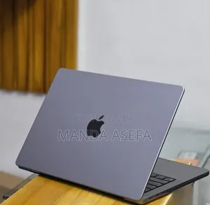 New Laptop Apple MacBook Pro 2021 M1 32GB Apple M1 Pro SSD 512GB