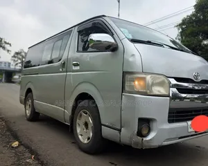 Toyota HiAce 2007 Silver