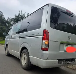 Toyota HiAce 2007 Silver
