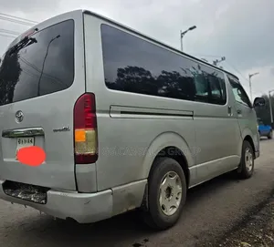 Toyota HiAce 2007 Silver