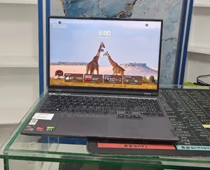 New Laptop Lenovo Legion 5 16GB AMD Ryzen 7 SSD 512GB