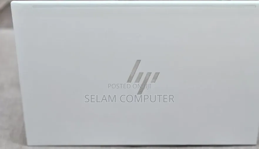 New Laptop HP EliteBook 830 G8 16GB Intel Core i5 SSD 512GB