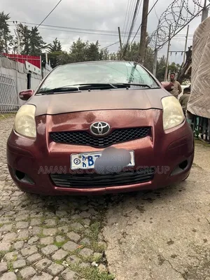 Toyota Yaris 2010 Burgundy