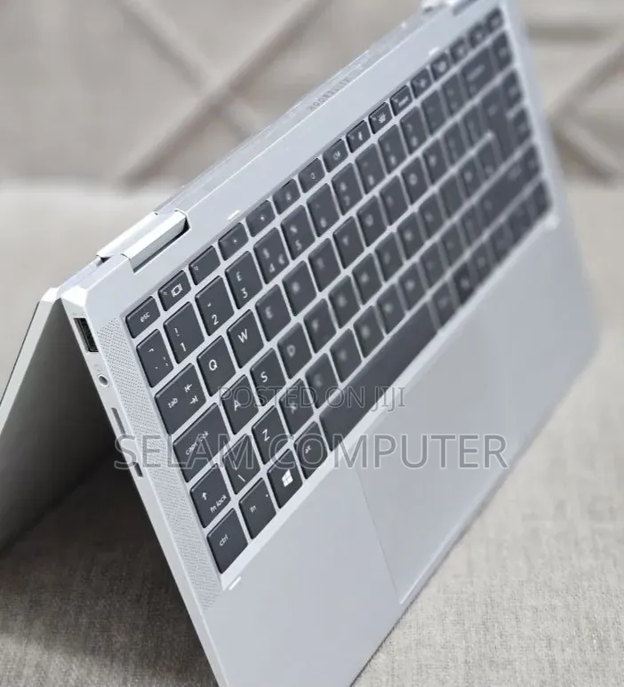 New Laptop HP EliteBook 1040 G8 32GB Intel Core i7 SSD 512GB