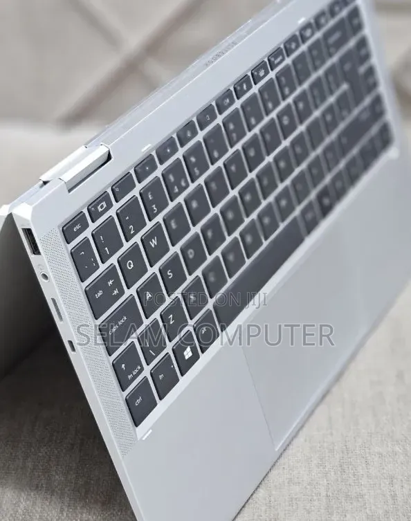 New Laptop HP EliteBook 1040 G8 32GB Intel Core i7 SSD 512GB