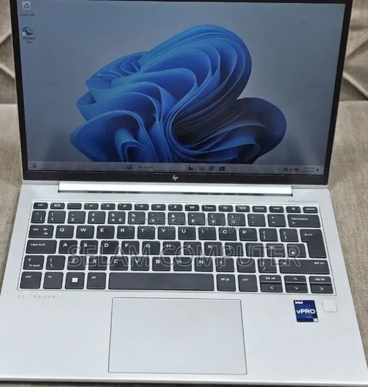 New Laptop HP EliteBook 845 G8 16GB AMD Ryzen 7 SSD 512GB