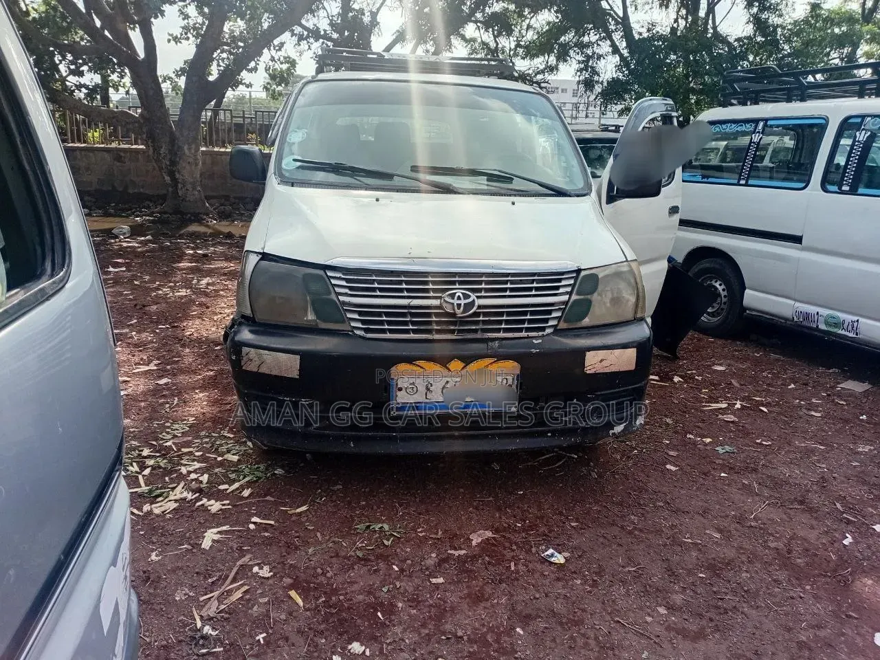 Toyota HiAce 2008 White