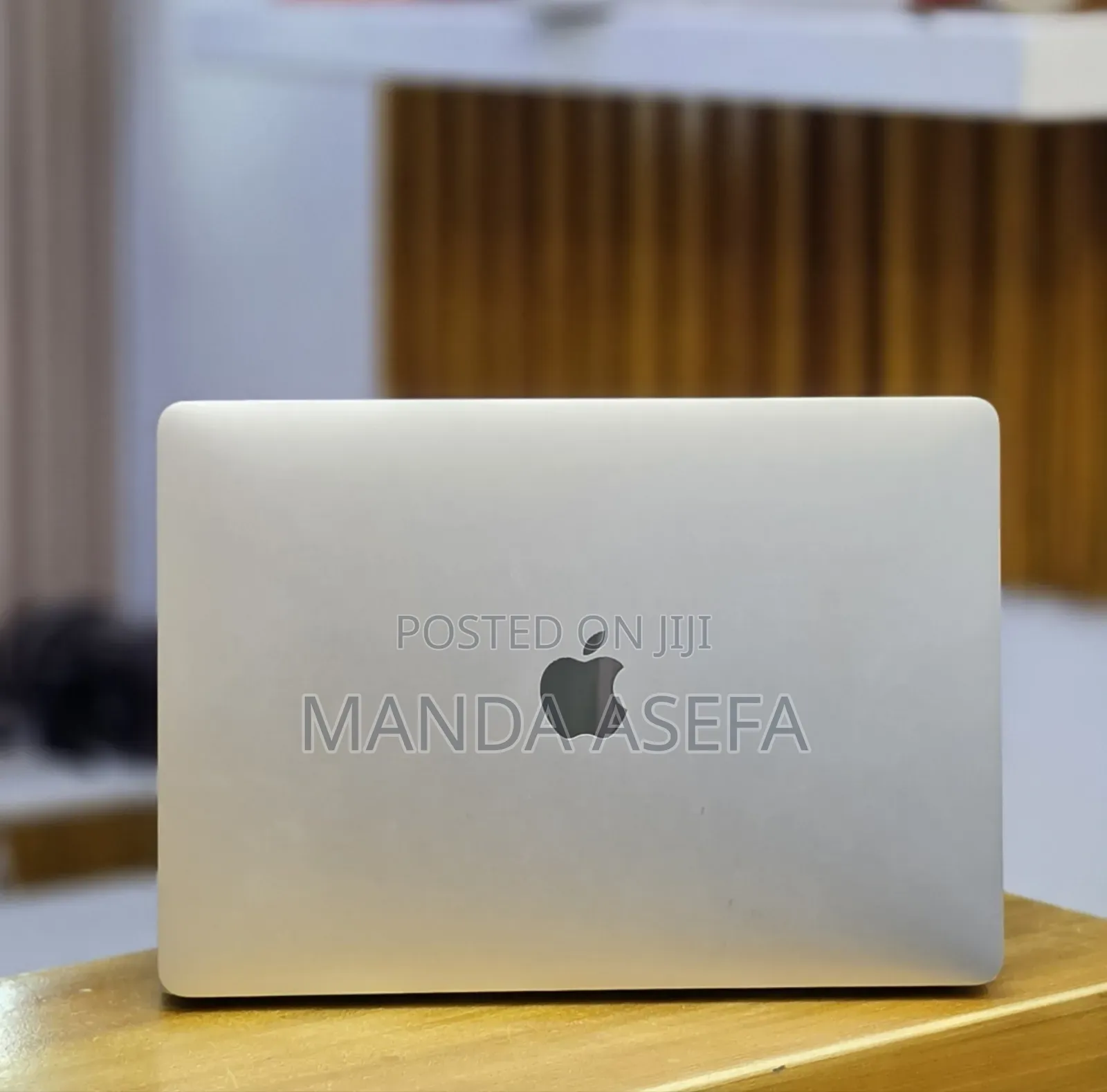 New Laptop Apple MacBook Pro 2020 32GB Intel Core i7 SSD 512GB