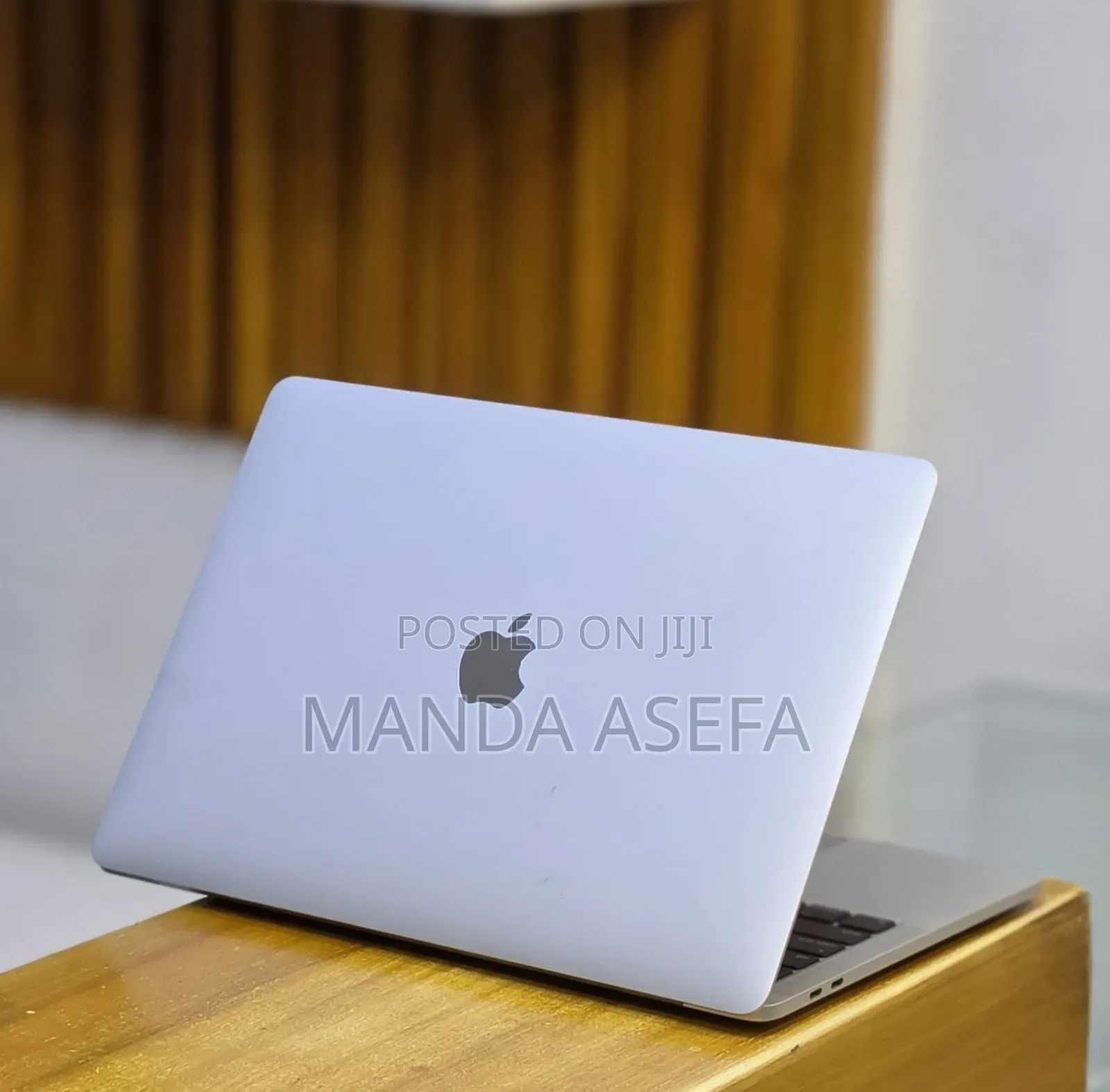 New Laptop Apple MacBook Pro 2020 32GB Intel Core i7 SSD 512GB