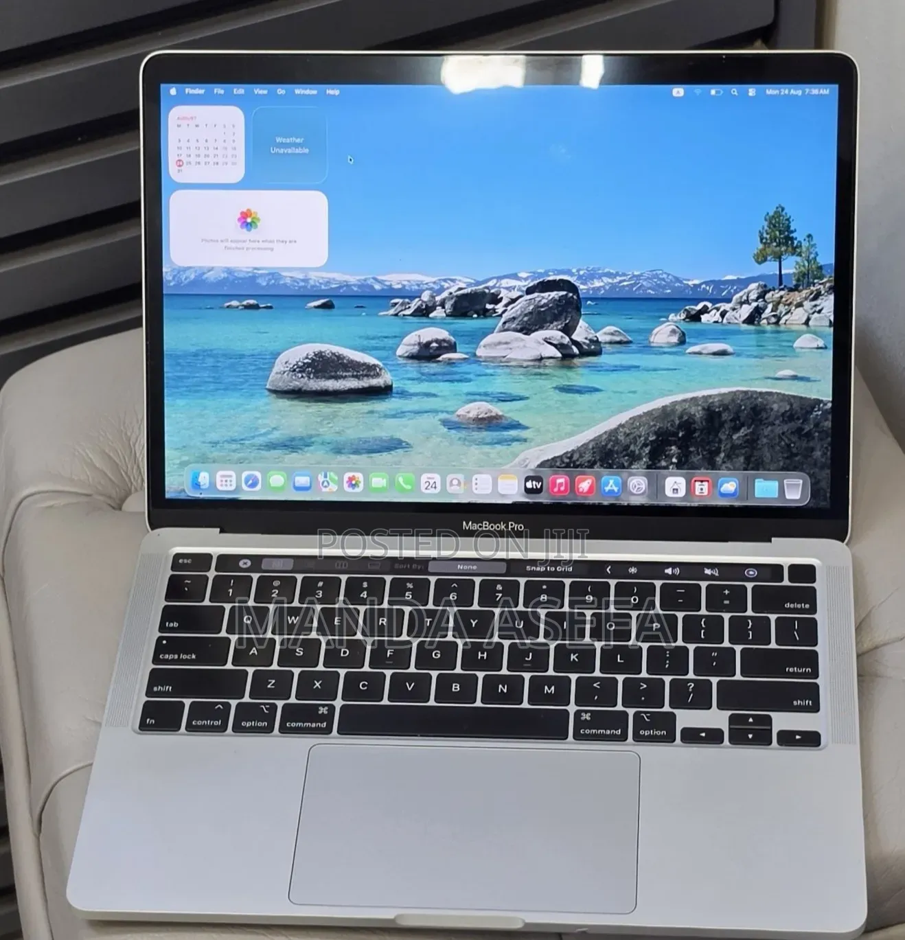 New Laptop Apple MacBook Pro 2020 32GB Intel Core i7 SSD 512GB