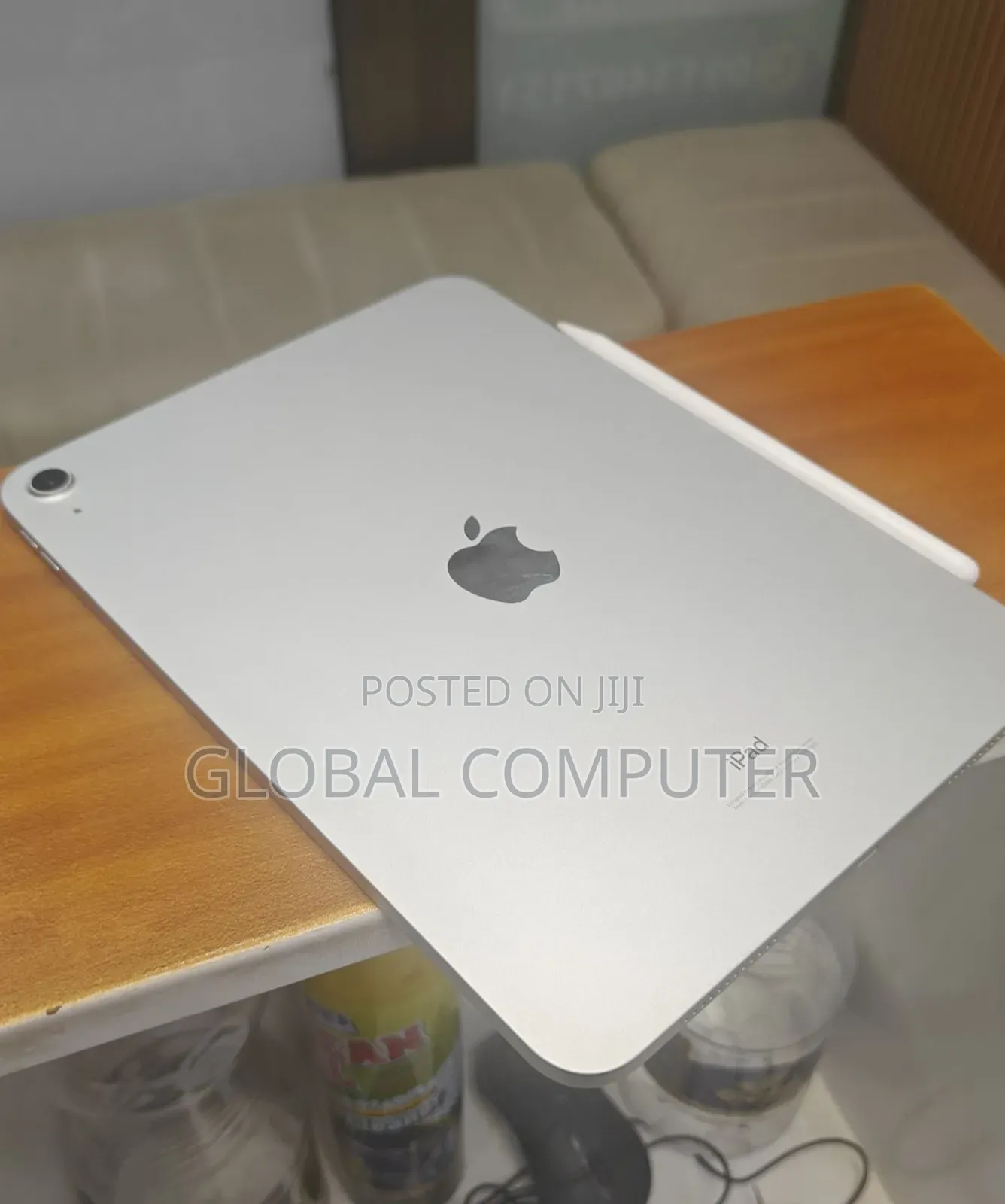 New Apple iPad 10.2 (2020) 64 GB Silver