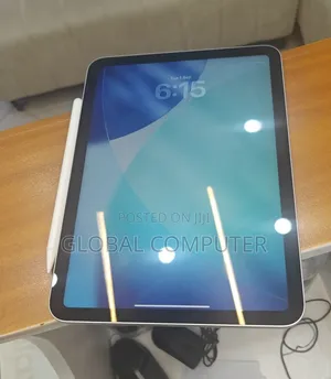 New Apple iPad 10.2 (2020) 64 GB Silver
