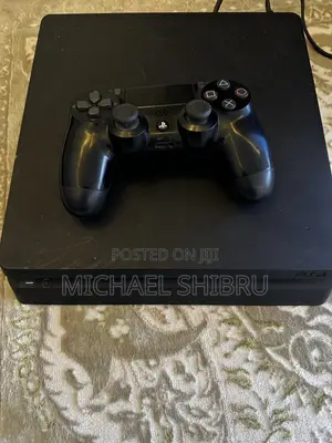 PlayStation 4 Slim