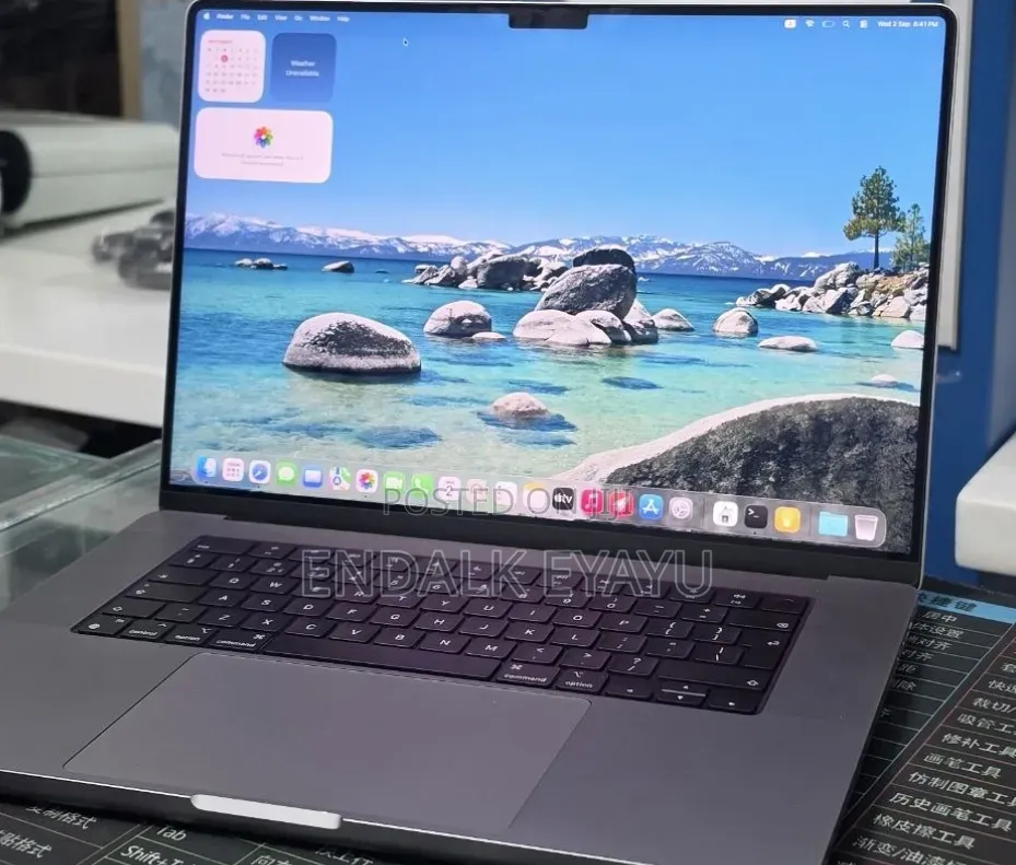 New Laptop Apple MacBook Pro 2021 M1 16GB Apple M1 Pro SSD 512GB