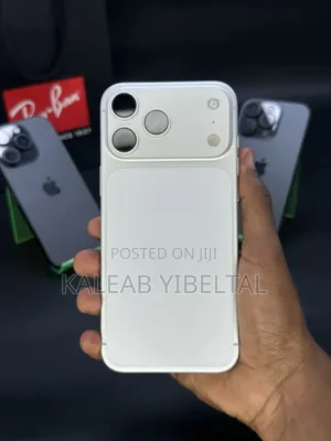 New Apple iPhone 17 Pro Max 256 GB White