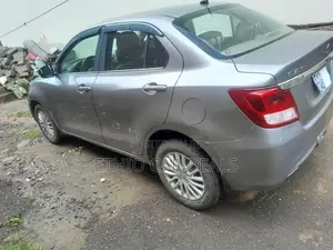 Suzuki Dzire 2022 Silver