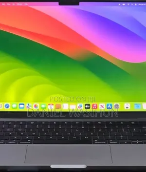 New Laptop Apple MacBook Pro 2023 M3 8GB Apple M3 Pro SSD 512GB