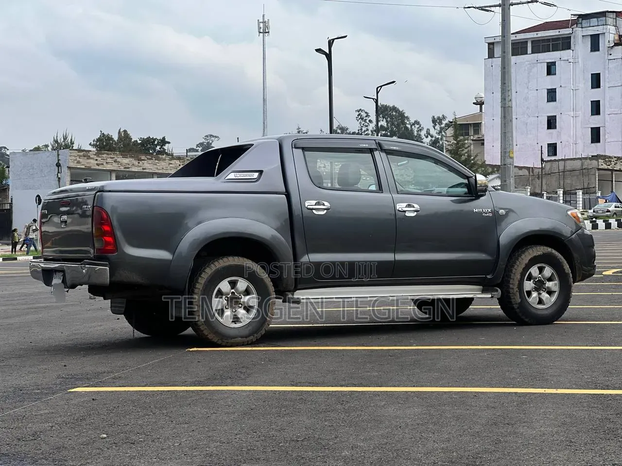 Toyota Hilux 2010 Black
