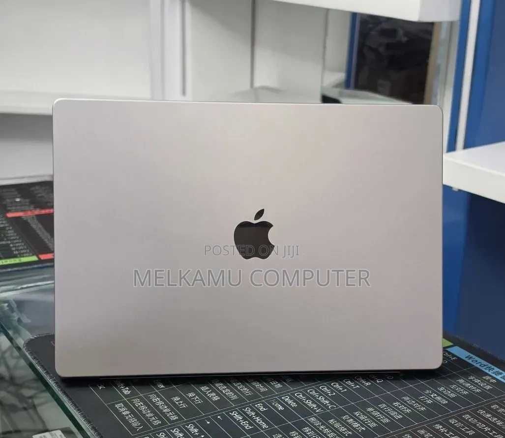 New Laptop Apple MacBook Pro 2021 M1 16GB Apple M1 SSD 512GB