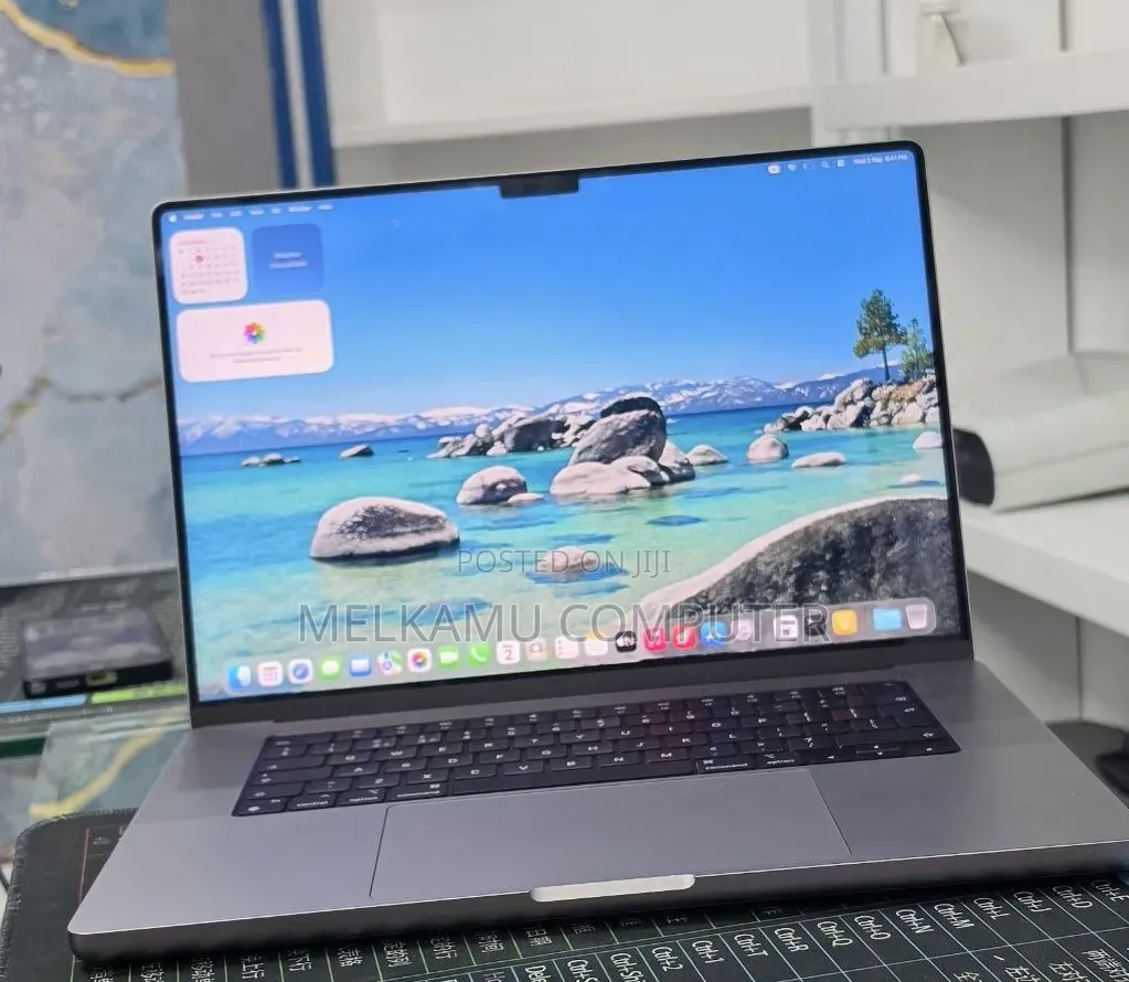 New Laptop Apple MacBook Pro 2021 M1 16GB Apple M1 SSD 512GB