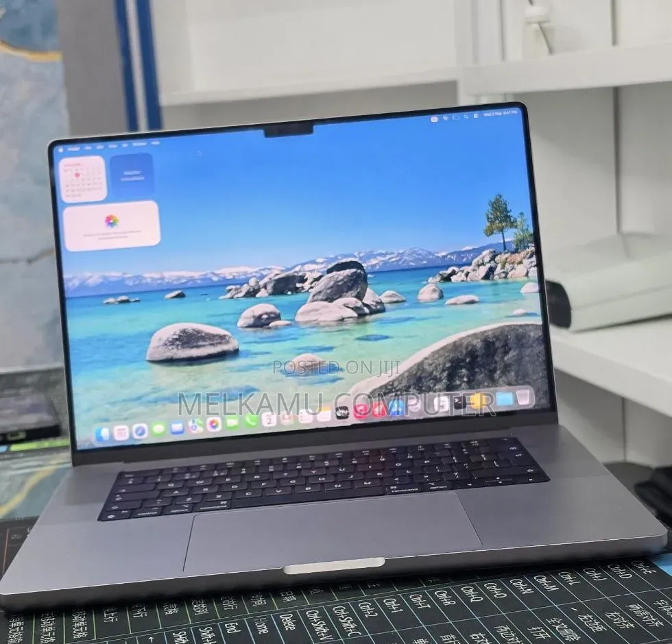 New Laptop Apple MacBook Pro 2021 M1 16GB Apple M1 SSD 512GB