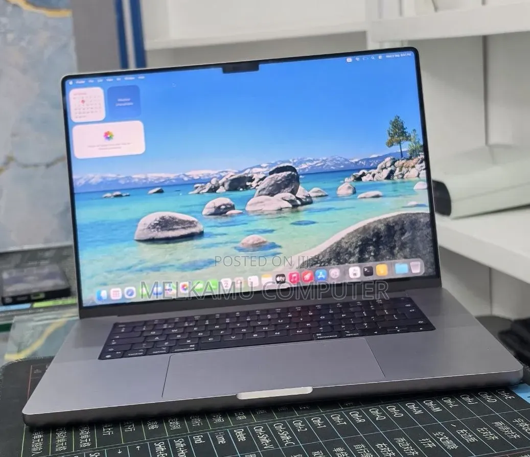 New Laptop Apple MacBook Pro 2021 M1 16GB Apple M1 SSD 512GB