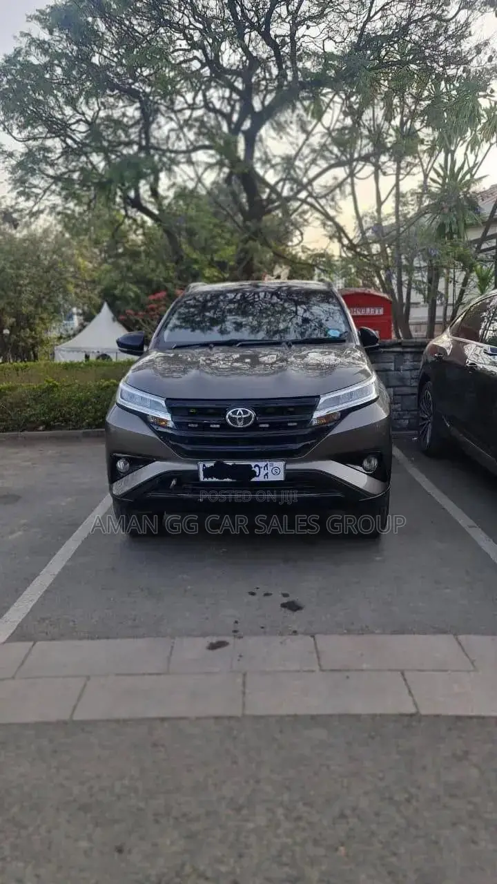 Toyota Rush 2022 Gray