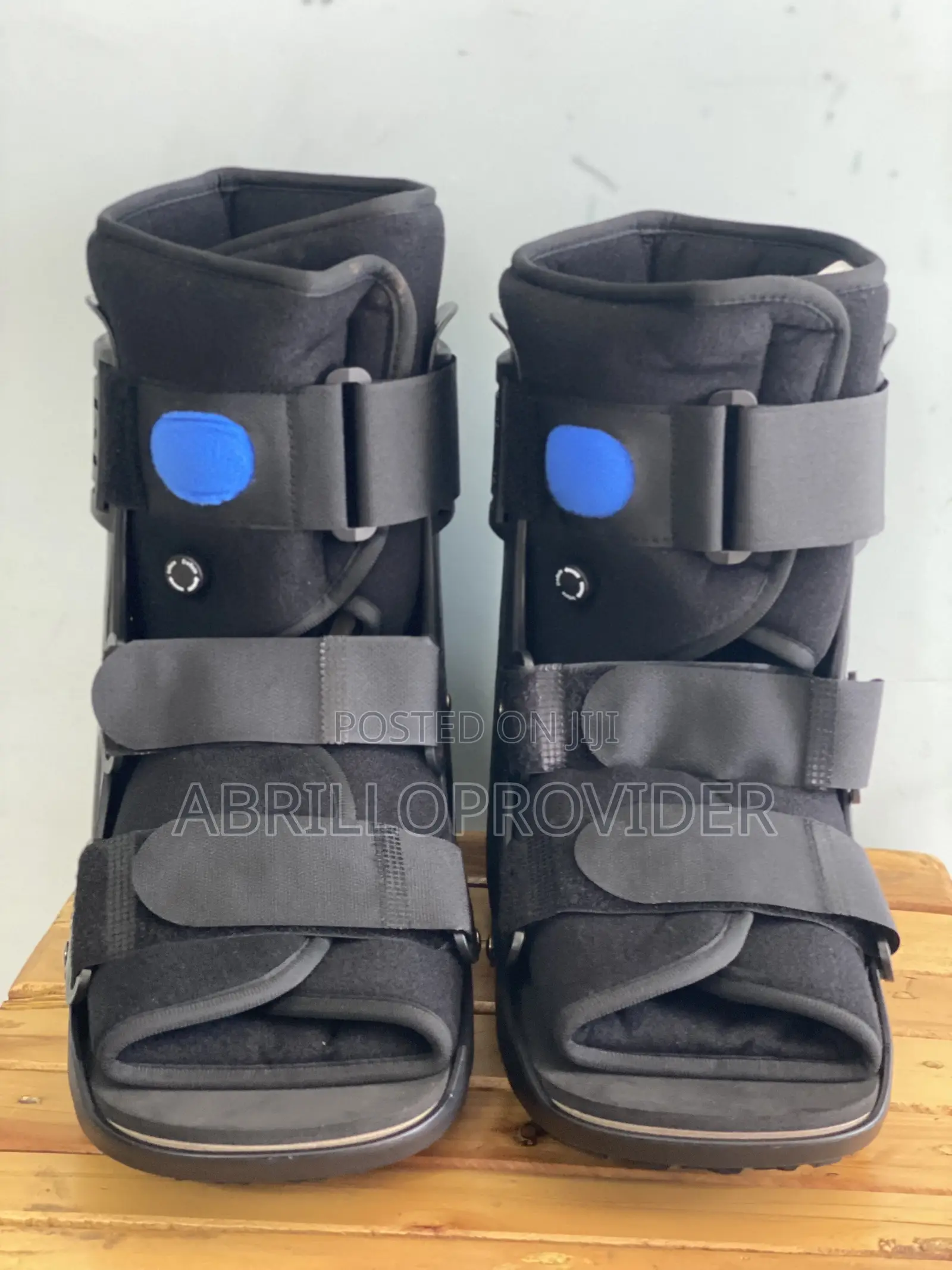 ከፍተኛ ጥራት ያለው ኦርቶፔዲክ ቡት (High-Quality Orthopedic Boot)